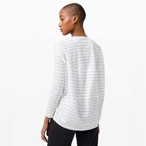 Lululemon Back in Action Long Sleeve, 10, Short Serve White Black Stripe, EUC